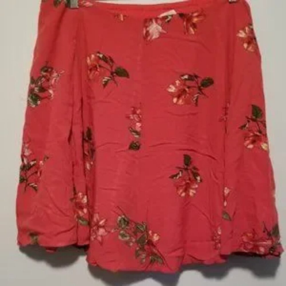 FOREVER 21 red and black floral mini skirt elastic back lined